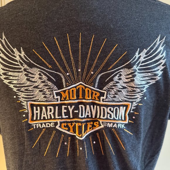 Harley Davidson Limited Edition T Shirt Rhinestones Dealer Logo New Berlin WI - Picture 3 of 7